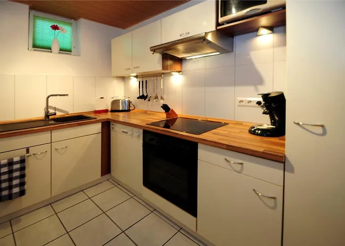 Im Kirchberg 公寓 利塞尔